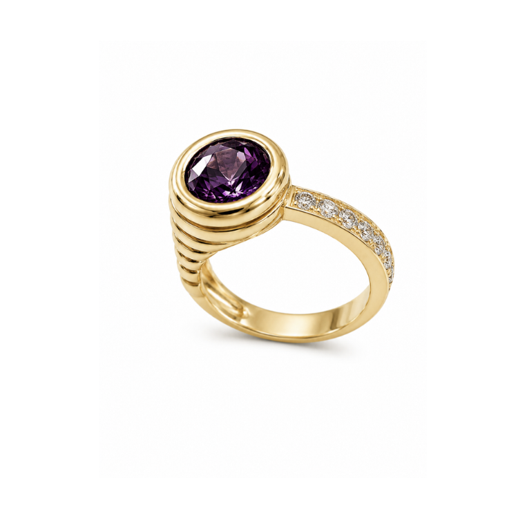 Anell safir violeta amb diamants en or groc 18k
