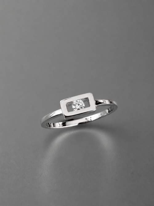 Anillo de oro blanco 18K con diamante talla brillante